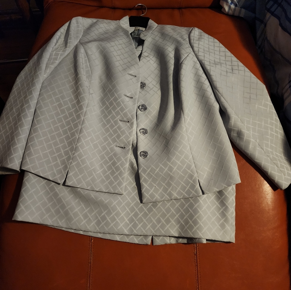 2 PC skirt suit